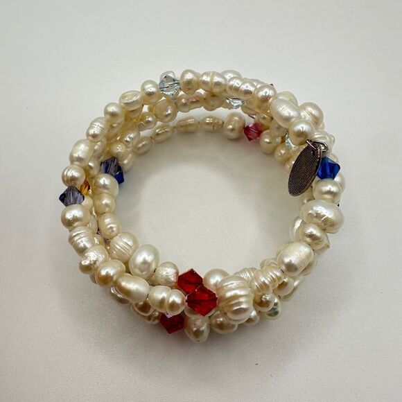 Genuine freshwater Pearls and crystal beaded, memory wire coil bracelet! - Picture 9 of 10